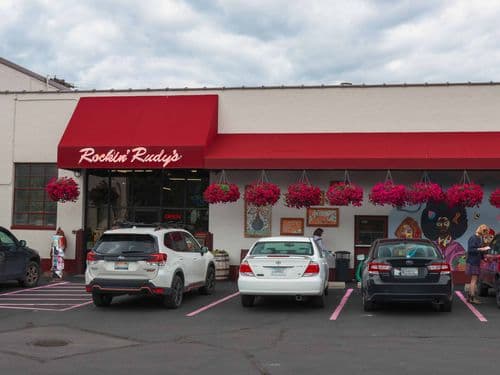 Rocking Rudys Exterior